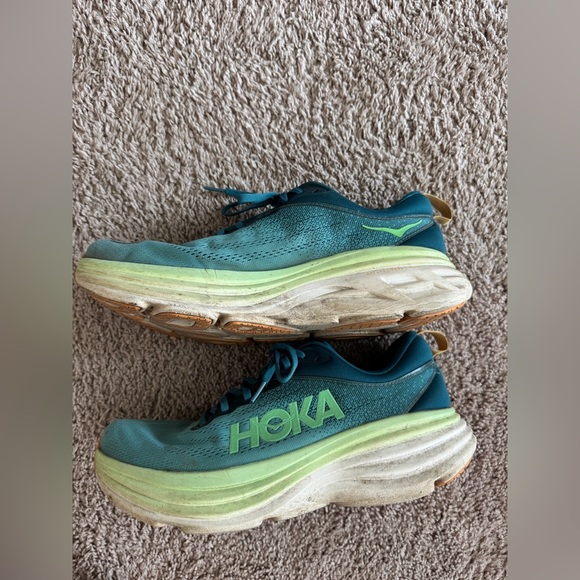 Hoka Bondi 8 Running Shoe - Picture 2 of 6